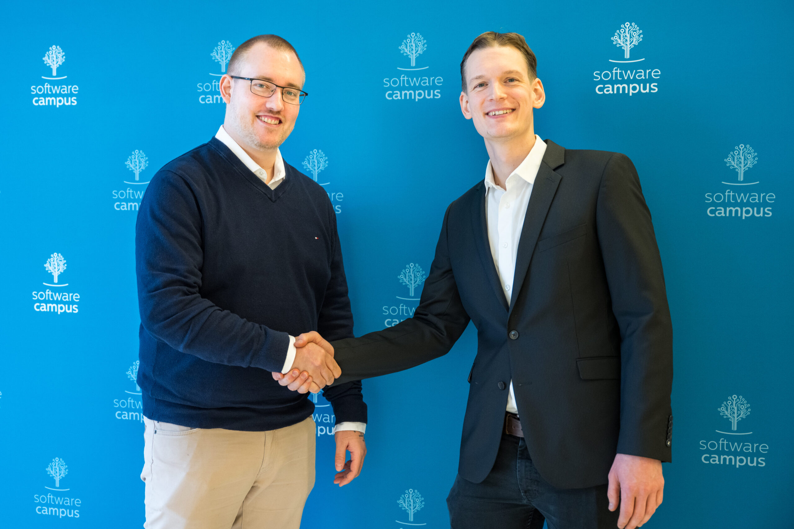 Observe Switzerland supports Software Campus Alumni